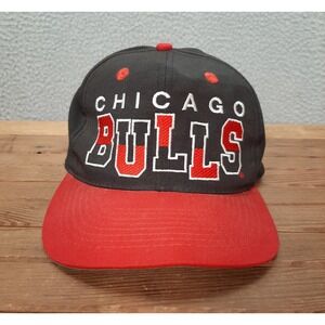 Vintage Chicago Bulls Hat Adult Red Black Snapback Cap NBA Basketball 1990s Y2K